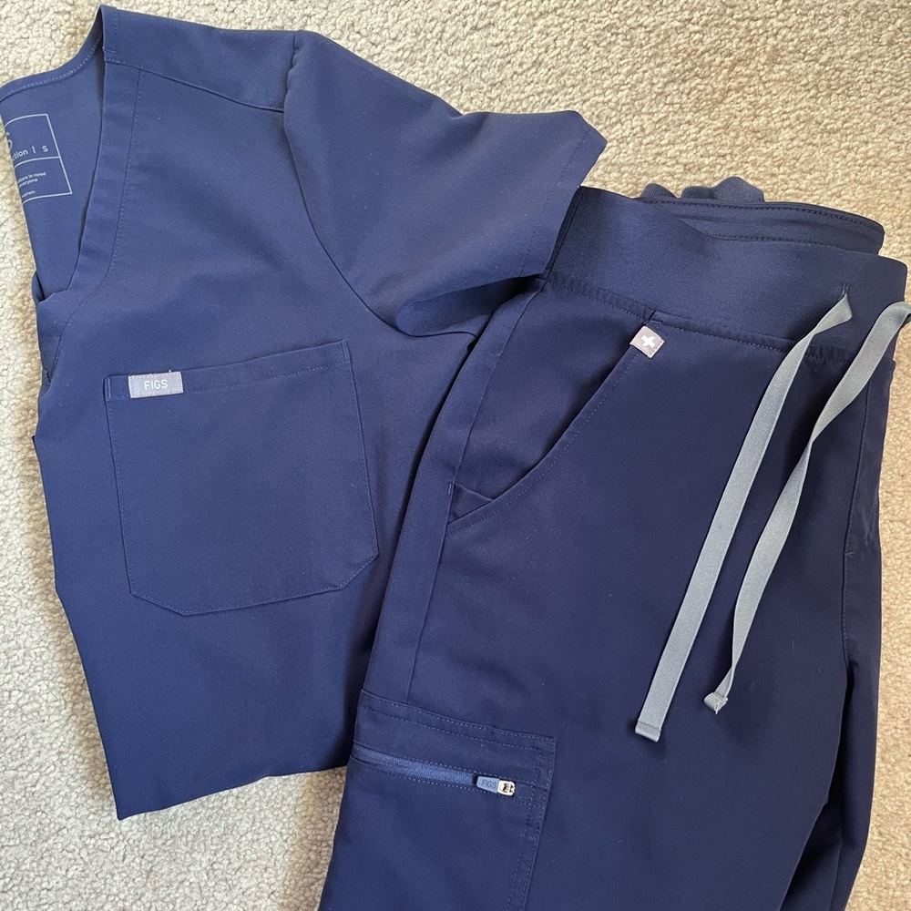 Figs size SMALL, Navy Blue, Top and Jogger set